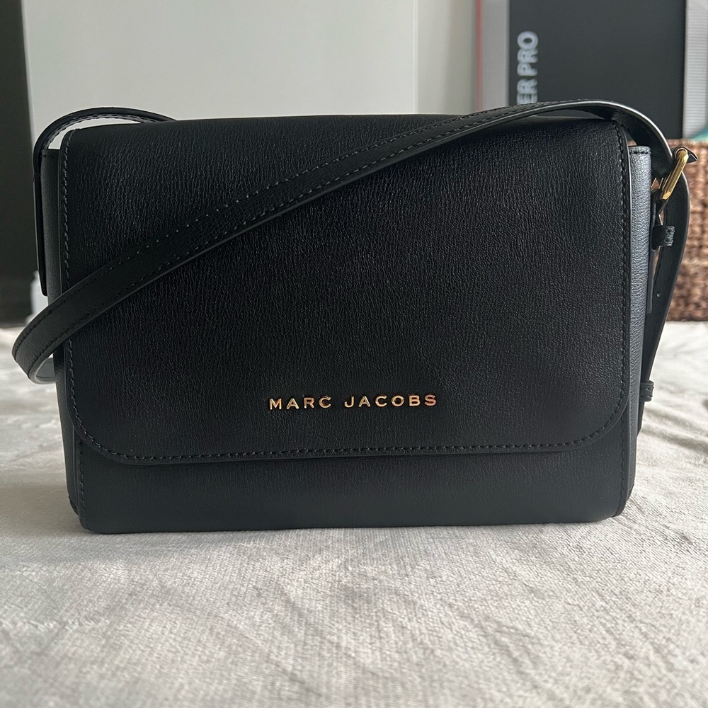 Marc Jacobs Commuter Medium Leather Crossbody